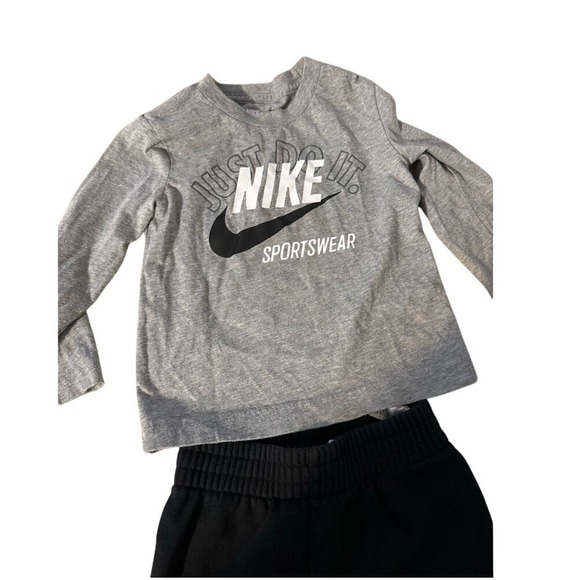 Nike Kids 2-Piece Set – Size‎ 2T - Picture 3 of 13
